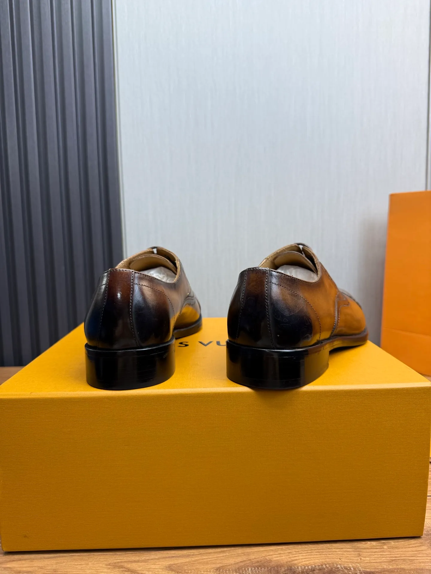 Men's shoes💰760💰 LV. Men's business casual leather shoes, 1:1 shipment ⬆️Luxurious and noble👞All imported original brand leather, just to create a more comfortable wearing experience, upper: original cowhide ➕Imported full cow lining, original leather outsole ✔️36-45 (38.45 non-refundable)
